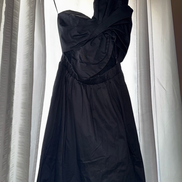 SOLD Boutique Black Bow Cutout Midi Dress - Picture 5 of 6